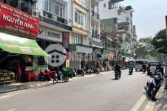 Siêu rẻ nhà tập thể hàng than 38m căn homestay giá nhỉnh 2 tỷ