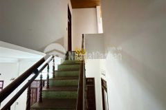 Cho thuê nhà 2tầng mt khu metro