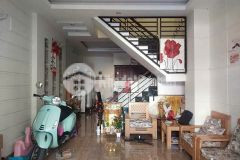 Ban căn nha cmt8 quân 10 diên tich 45m2 gia 5.1 ty