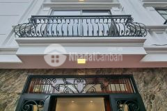 Hạ sốc, nhà cổ linh, thạch bàn, 40m2, 5 tầng, phân lô, ô tô, gần hồ, nhỉnh 3 tỷ