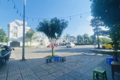 Cần bán mặt phố viết hưng ngay ngã ba đối diện công viên kinh doanh sầm uất ngày đêm