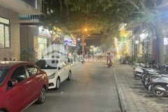 Bán nhà mặt phố kinh doanh, trâu quỳ, gia lâm, 80m, lô góc, 4 tầng, ô tô, 10 tỷ 6