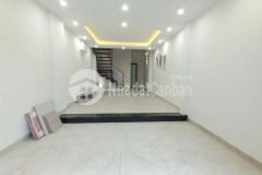 Bán nhà phố xa la hà đông, hà nội. dt 35m2 x 3tầng có 4phòng ngủ, nội thất đầy đủ. 3x tỷ.