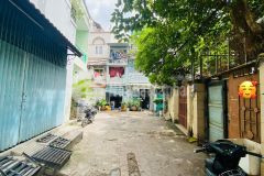 Bán nhà 3 tầng, hẻm xe hơi, ngang 4m, gần phan đăng lưu, bình thạnh, 2.x tỉ