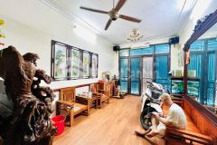 Bán nhà tân mai hoàng mai 40m2, ngõ thông. 10m oto 3.4 tỷ