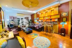 Thua lỗ ck bán gấp nhà mặt phố quang trung sầm uất gần ngô thì nhậm, mt 5m, 42m2 chỉ 9.38 tỷ.