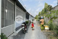 1 tỷ 050 triệu nhà tx. gò công, ôtô, kế cty việt long hưng, tx gò công, tiền giang