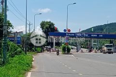 Bán đất mặt tiền tặng nhà 1trệt 1 lầu,4 phòng ngủ, 2 phòng khách,3 nhà vệ sinh, định an,hiệp an,huyệ