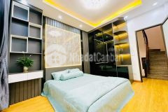 Nhỉnh 3 tỷ có nhà 5 tầng long lanh, phố kim giang, cách oto 10, nhà mới ở luôn