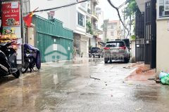 Bán nhà ngọc thuỵ xóm khai sơn city, ô tô đỗ cửa 30m2x5t mt 3.7m nhỉnh 3 tỷ