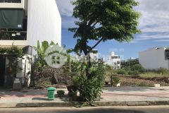 Cần bán lô đất hàng dừa đường 293 hoà xuân cẩm lệ đà nẵng 125m2 chỉ 51trm2 0901127005.