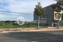 Bán 342.2m2 đất 2mt hùng vương p.long tâm tp.bà rịa shr 15 tỷ. lh0932438657.