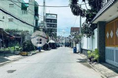 Bán nhà thủ đức nhỉnh 2 tỷ 2 tầng sổ nở hậu sát mặt đường