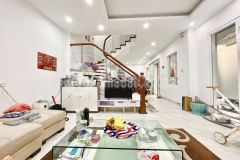 Bán nhà đẹp,vào ở ngay phố đội cấn 55m.7tỷ