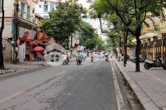 Bán nhà mặt phố phạm hồng thái, ba đình, 66m2 mặt tiền rộng, 26 tỷ