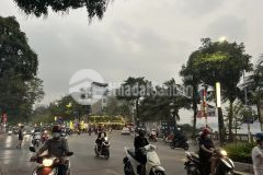 Bán gấp nhà mp yên hoa view hồ tây, 90m2 6 tầng, mt 5.6m, 37 tỷ