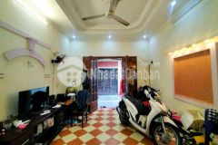 Bán nhà 4t, dt 34m2, ngõ thông rộng, ô tô. gia thụy nguyễn văn cừ long biên, giá 4.05 tỷ