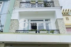 Thiết kế hiện đại nhà đẹp ngay trung tâm phường 2 giá cực sốc