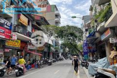 Chính chủ bán gấp nhà mặt hồ văn chương giá 35 tỷ, 80mx5 tầng, mt 8m.