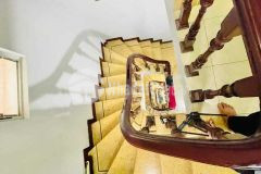 Bán nhà ngõ 121 đại la, một nhà ra phố, 30m2, 5 tầng, giá 4 tỷ 5