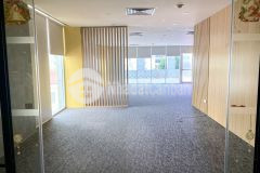 Cho thuê văn phòng view thoáng đẹp, dt 40m2, 150m2 tại mặt phố trần quốc toản, hoàn kiếm, hn.