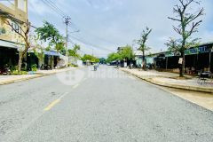 2 lô liền kề 290m2 nằm cách cầu cẩm kim hội an 8km,sát trục đường dt610a.