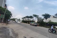 Hàng hiếm bán đất tặng nhà lô góc kd luôn 50m chỉ 2,6tỷ ô tô tránh