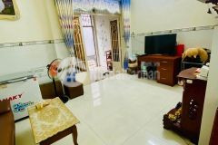 Cần bán gấp giảm 300 còn 3.2 tỏi, nhà sát hxh lê văn quới, 2 tầng ở ngay