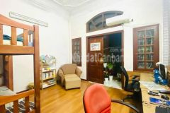 Nhỉnh 4 tỷ sắm nhà khương trung trước tết 40m2, 4 tầng vài bước ra phố, gần hồ