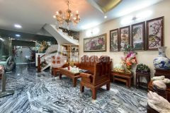 Tôi bán nhà lk8 lk10 khu hàng bè, mậu lương view công viên 55m2x5t chỉ 7.38 tỷ. lh 0989.62.6116