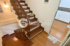 Bán nhà ngã tư sở, hơn 5 tỷ có nhà 5 tầng, gần phố, ngõ thông, nhà đẹp, mua về ở ngay