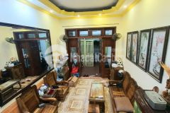 Cần bán nhà 5 tầng ngõ 21 phố tựu liệt 33m2 ngõ ba gác hơn 2 tỷ.