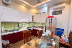 Nhà đẹp. 2 thoáng. khương trung, thanh xuân. 40m2 x 4t. hơn 4 tỷ. gần ô tô. 0968084286