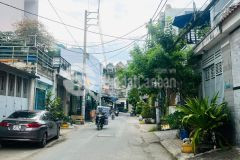 Nhà 4 tầng ngay chợ bình trị 70m2 5pn bình tân hơn 6 tỷ 1