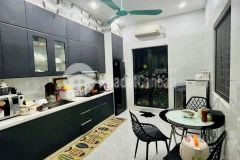 Bán nhà tôn đức thắng 28m, trung tâm đống đa, ngõ thông, ô tô đỗ gần. chỉ 2,7 tỷ