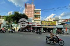 Cho thuê mt 7x35m đường lê quang định p11 bình thạnh