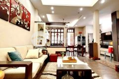 Bán nhà phan đình giót, hà đông. 70m2 x 3 tầng. mt 4.5m. ô tô đỗ cửa. 3 thoáng. hơn 7 tỷ. 0968084286