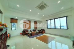 Bán nhà âu cơ 76m mt hơn 4m 6.95 tỷ 4 phòng khép kín