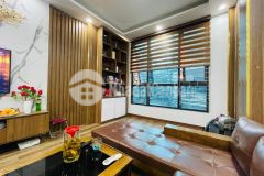 Bán nhà nguyễn đình hoàn cầu giấy 5 tầng 5.6 tỷ