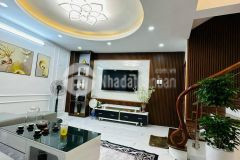 Bán nhà siêu phẩm nguyễn ngọc vũ cầu giấy. 71m2, 5.2m mặt tiền, giá cực sốc 7 tỷ 1.