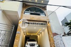 Nhà đẹp thang máy xịn ô tô vào nhà phố hoa lâm dt 40m2 chỉ 6.5 tỷ