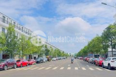 Chuyển nhượng eco city london 1 trệt 3 lầu giá tốt