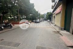 Hàng siêu hiếm quận long biên bán nhà c4 phố gia quất ô tô tránh 45m2 nhỉnh 3 tỷ