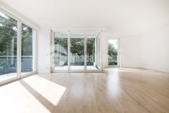 Mặt bằng cho thuê đắc địa bề ngang 7m, đối diện đh đà nẵng khu vực đỗ xe rộng rãi mizuland