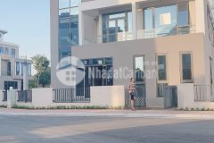 Bán biệt thự đặng xá, gia lâm dt 319m2 x 4,5 tầng lô góc 3 mặt tiền giá 2.x tỷ