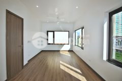 Cho thuê nhà mặt phố hàng vải, dt 40m x 3 tầng, mt 9m, kdoanh mọi loại hình, giá 58 triệu