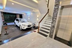 Phân lô ngõ 61 lạc trung, vỉa hè, oto tránh, thang máy, 93m2 26 tỷ