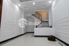 Bán gấp nhà ngõ 78 phố hoàng như tiếp, bồ đề, 30m2, 5 tầng, ô tô, gần phố