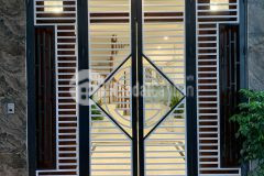 Nhà đẹp giá rẻ ngõ phố bồ đề long biên dt 30m2. giá 3.9 tỷ