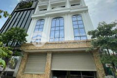 Ban toa nha văn phong 8 tâng măt phô tu mơ kdt nam trung yên dt 210m2. gia 120 tỷ